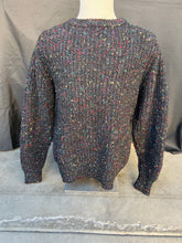 Load image into Gallery viewer, Woolrich Sweater size Large!
