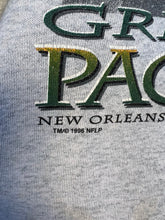 Load image into Gallery viewer, Bourbon St. Bound Green Bay Packers Superbowl XXXI Pullover Sweater size XL!
