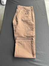 Load image into Gallery viewer, Dickies Dark Brown Pants size 40x30
