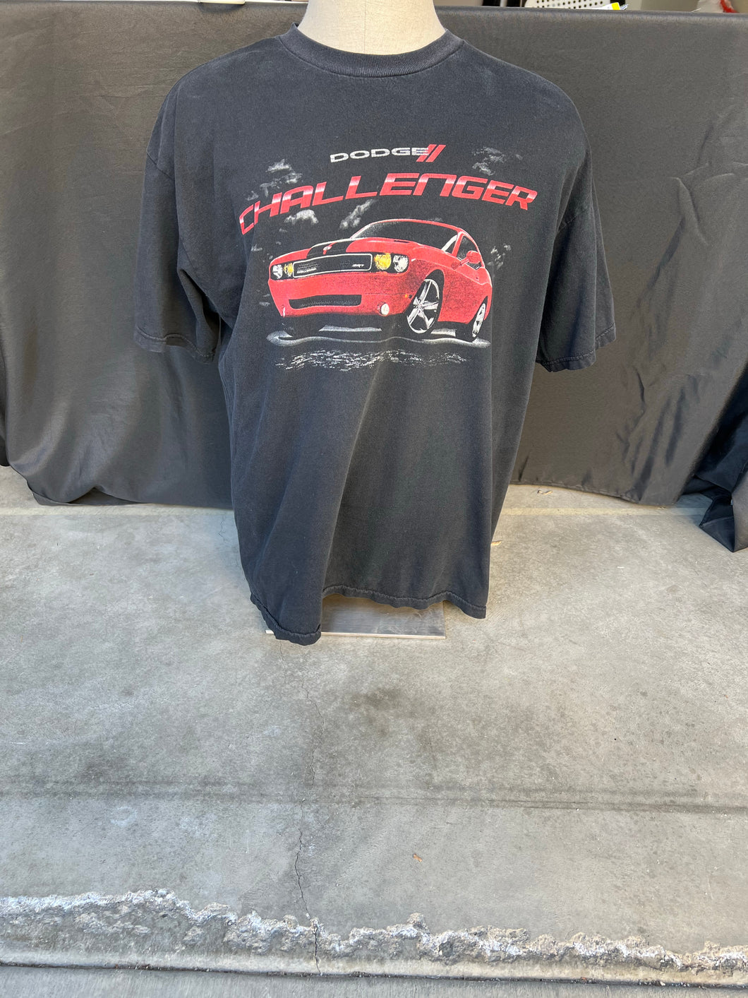 Dodge Challenger tee size XL!