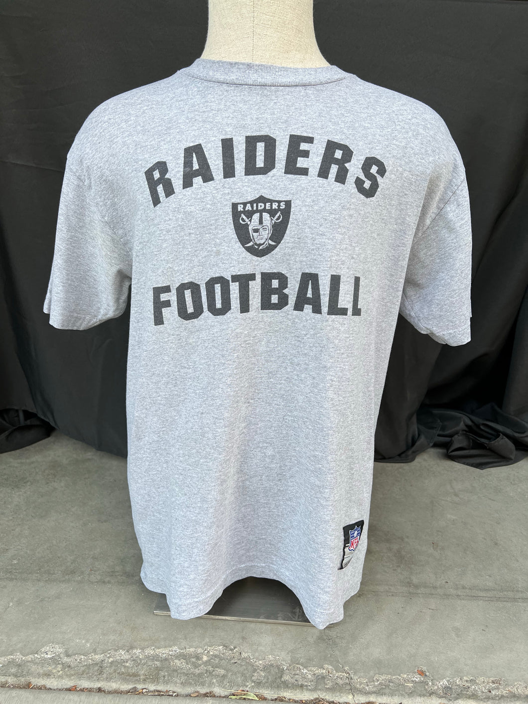 Raiders Football tee size Medium!